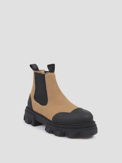 Ganni Low Chelsea Boot For Fall/winter 2025 In Cognac