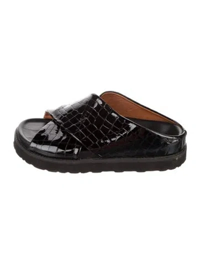 Pre-owned Ganni Patent Leather Slides In Black