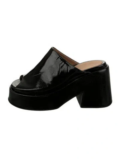 Pre-owned Ganni Patent Leather Slides In Black