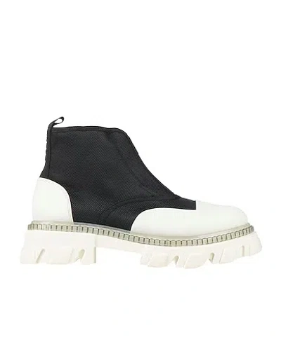 Ganni Two-tone Platform Boots In White