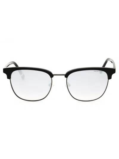 Gant Ga7198 Sunglasses In Shiny Black / Gradient Smoke