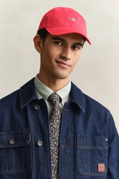 Gant Shield Cotton Twill Cap In Red
