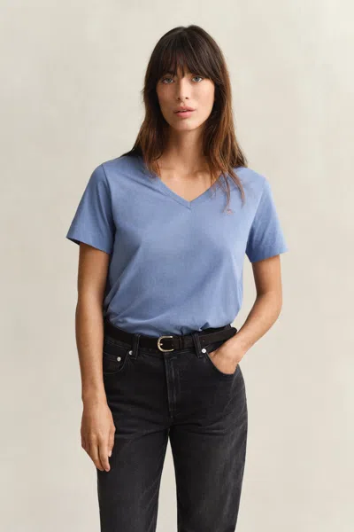 Gant Shield V-neck T-shirt In Blue