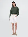 Gap 8" Mid Rise '90s Loose Denim Bermuda Shorts In Off White