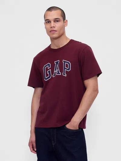 Gap Arch Logo T-shirt In Red