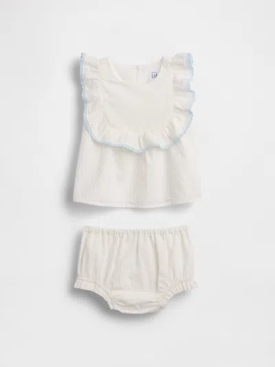 Gap Baby Eyelet Bib Outfit Set In White