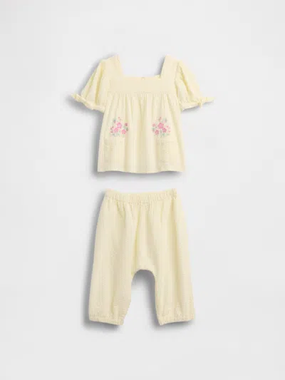 Gap Baby Seersucker Outfit Set In Yellow