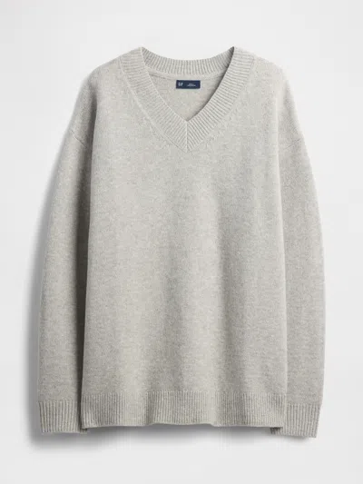 Gap Cashsoft Oversized V-neck Sweater In Gray
