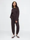 Gap Cashsoft Seam Joggers In Terra Brown