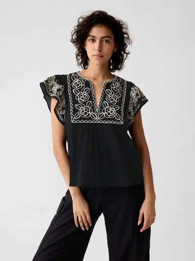 Gap Crinkle Gauze Embroidered Cropped Shirt In Black