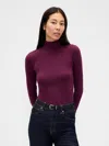 Gap Featherweight Turtleneck In Red
