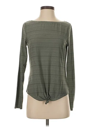 Pre-owned Gap Fit Long Sleeve T-shirt In Green