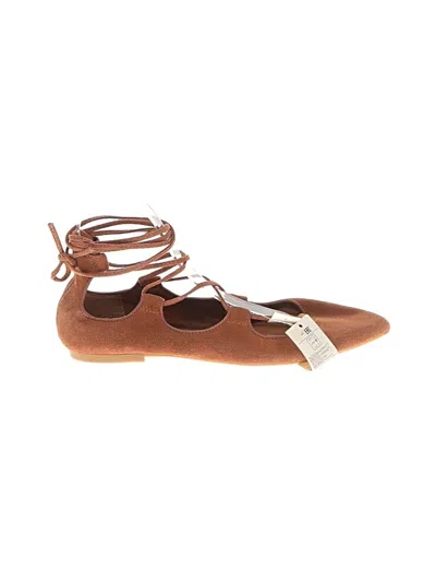 Gap Flats In Brown