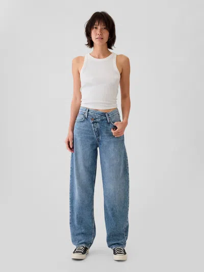 Gap High Rise Crossover Barrel Jeans In Light Indigo