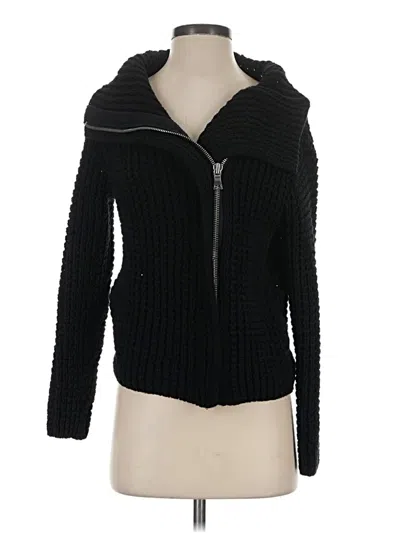 Pre-owned Gap Jacket In Black