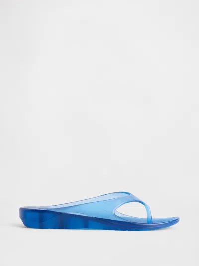 Gap Jelly Flip Flops In Blue