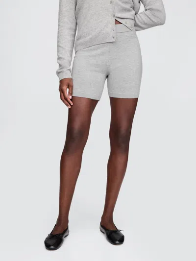 Gap Lightweight Cashsoft Bike Shorts In Light Grey