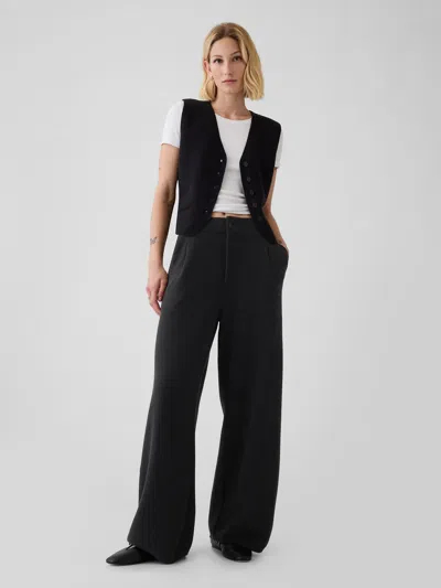 Gap Lightweight Cashsoft Pleated Trousers In Black
