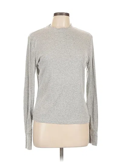 Pre-owned Gap Long Sleeve T-shirt In Gray