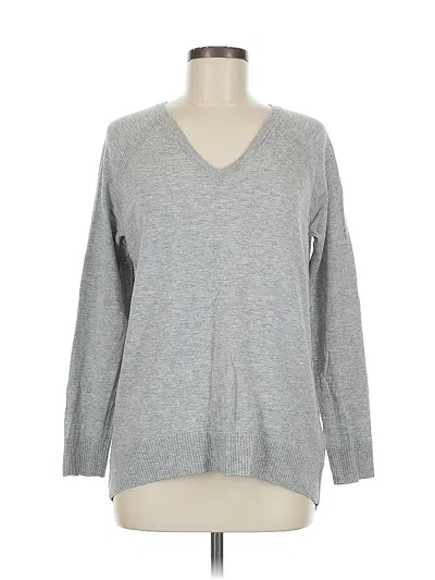 Pre-owned Gap Long Sleeve T-shirt In Gray