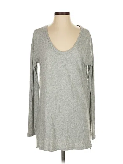 Pre-owned Gap Long Sleeve T-shirt In Gray