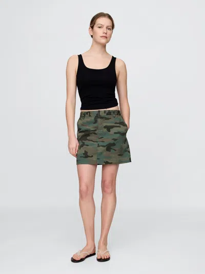Gap Low Rise Camo Mini Skirt In Green Camo
