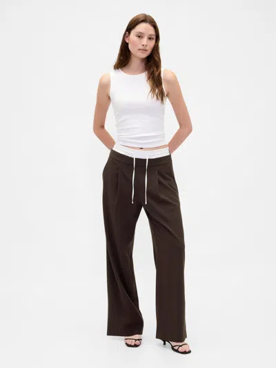 Gap Mid Rise Easy Boxer Pants In Brown