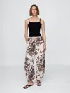 Gap Mid Rise Ultrasoft Easy Horseshoe Jeans