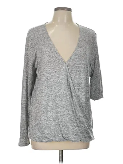 Pre-owned Gap Outlet 3/4 Sleeve Top Gray Plunge Neckline Tops
