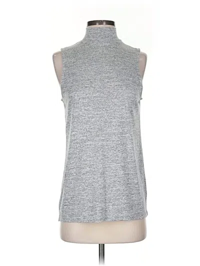 Pre-owned Gap Outlet Sleeveless T-shirt In Gray