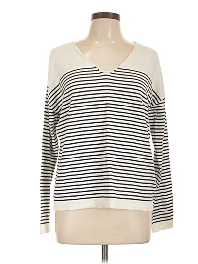Pre-owned Gap Pullover Sweater In Ivory