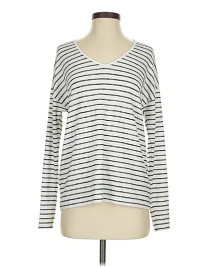 Pre-owned Gap Pullover Sweater In Silver