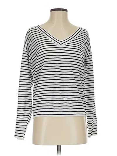Pre-owned Gap Pullover Sweater In Silver