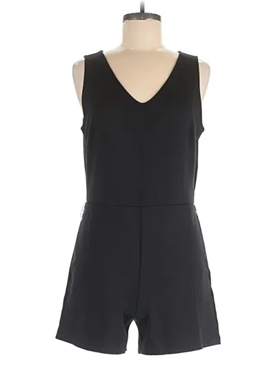 Pre-owned Gap Romper In Black