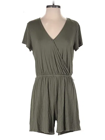 Pre-owned Gap Romper In Green