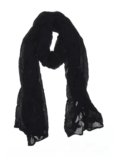 Pre-owned Gap Scarf In Black