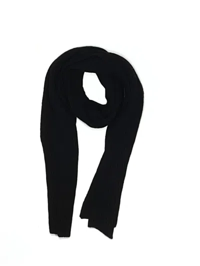Pre-owned Gap Scarf In Black