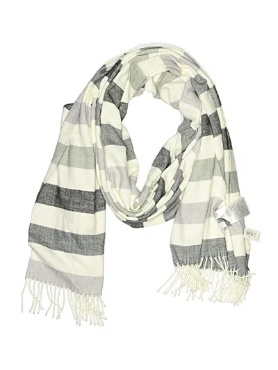 Gap Scarf In Gray