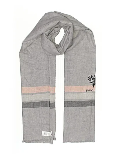 Pre-owned Gap Scarf In Gray