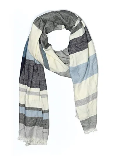 Pre-owned Gap Scarf In Gray