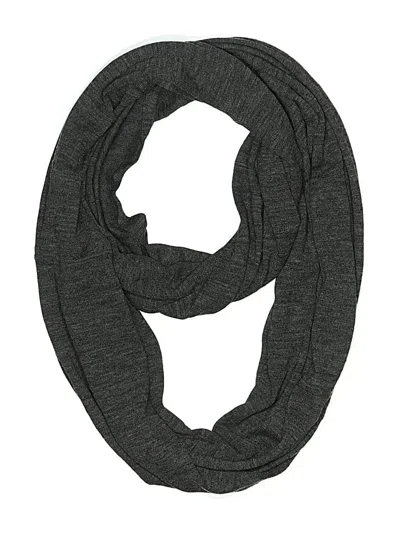 Pre-owned Gap Scarf In Gray
