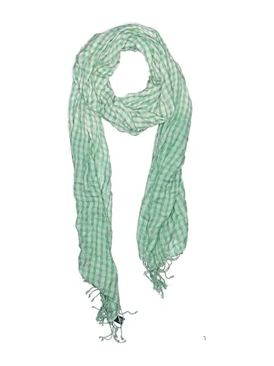 Pre-owned Gap Scarf In Green