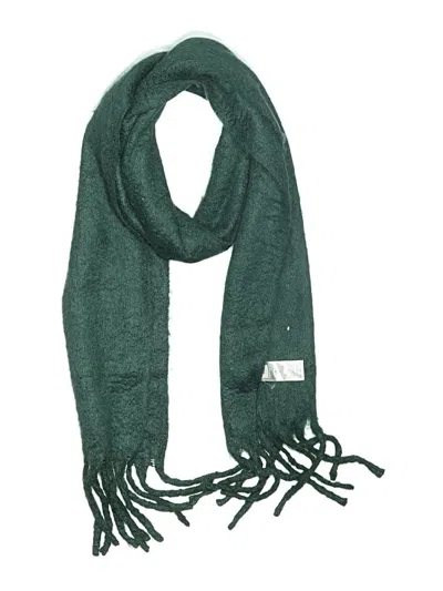 Pre-owned Gap Scarf In Green