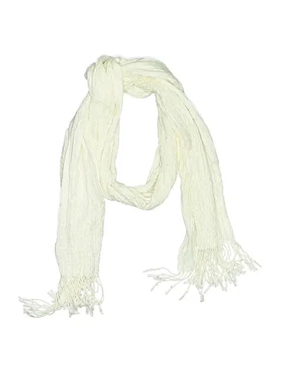 Pre-owned Gap Scarf In Ivory