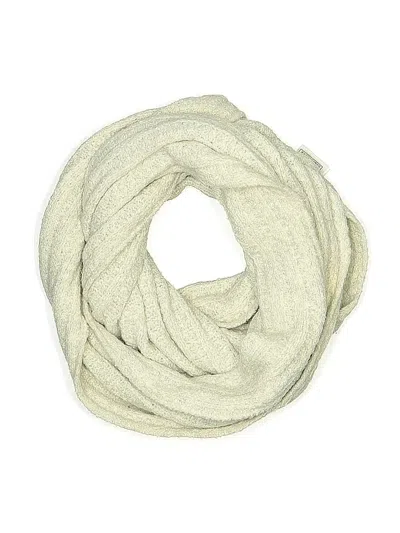 Pre-owned Gap Scarf In White