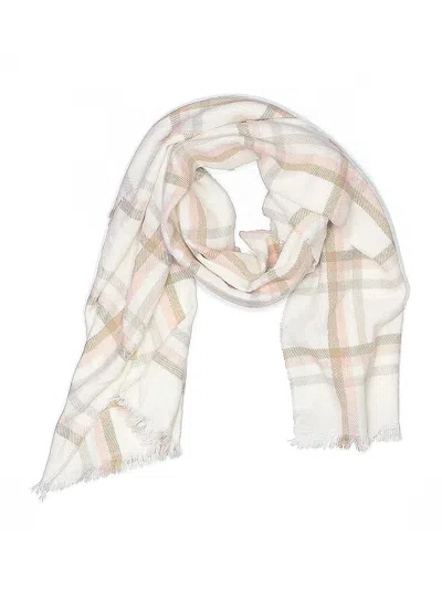 Pre-owned Gap Scarf In White