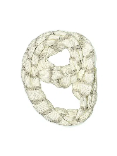 Pre-owned Gap Scarf In White