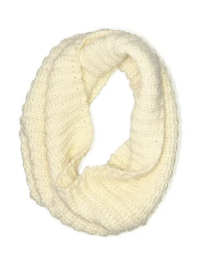 Pre-owned Gap Scarf In White