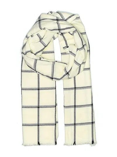 Pre-owned Gap Scarf In White