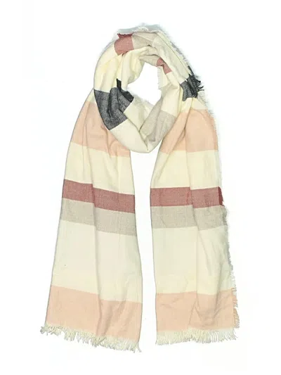Pre-owned Gap Scarf In White